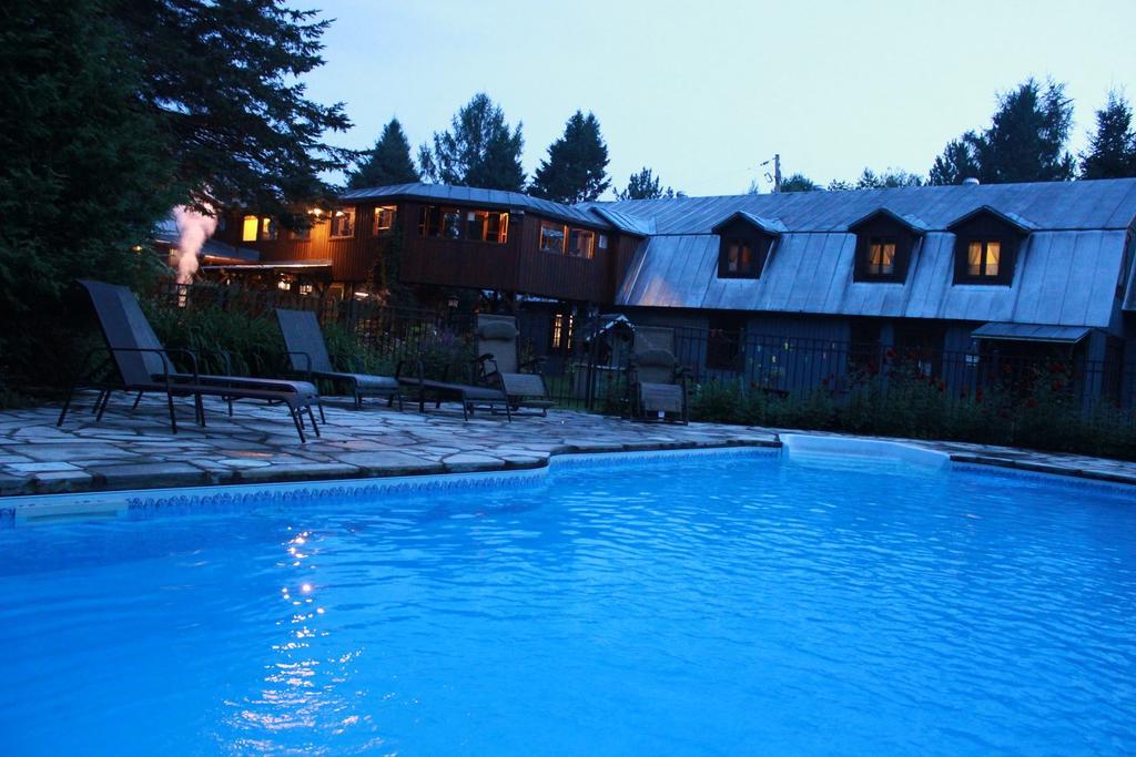 Auberge Le Cheval Bleu Saint-Alphonse-Rodriguez Екстер'єр фото